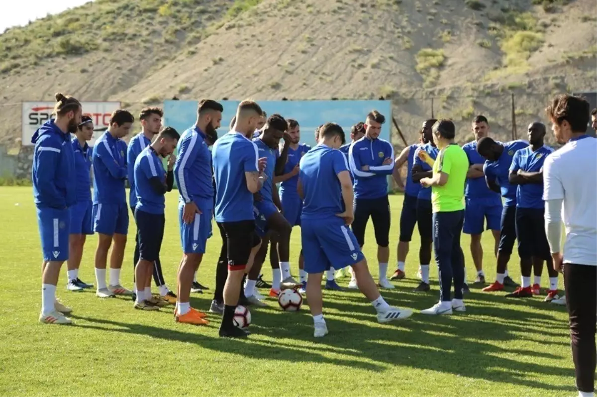 Evkur Yeni Malatyaspor\'da Avrupa Hesapları
