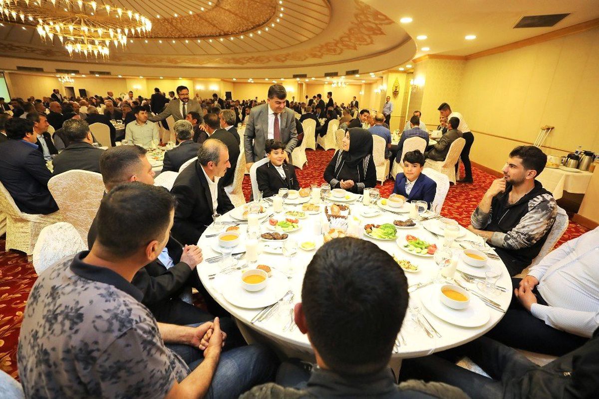 Fadıloğlu, Muhtarlar ve Mahalle Temsilcileriyle Bir Araya Geldi