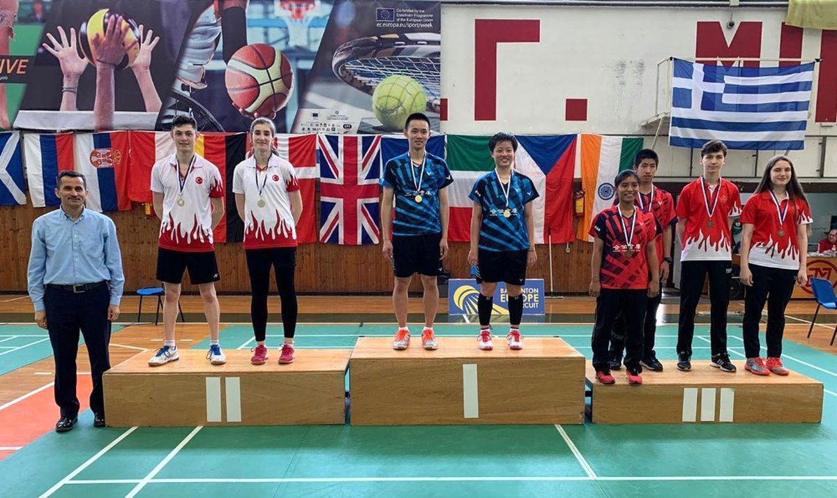 Genç Badmintoncular Başarıya Doymuyor
