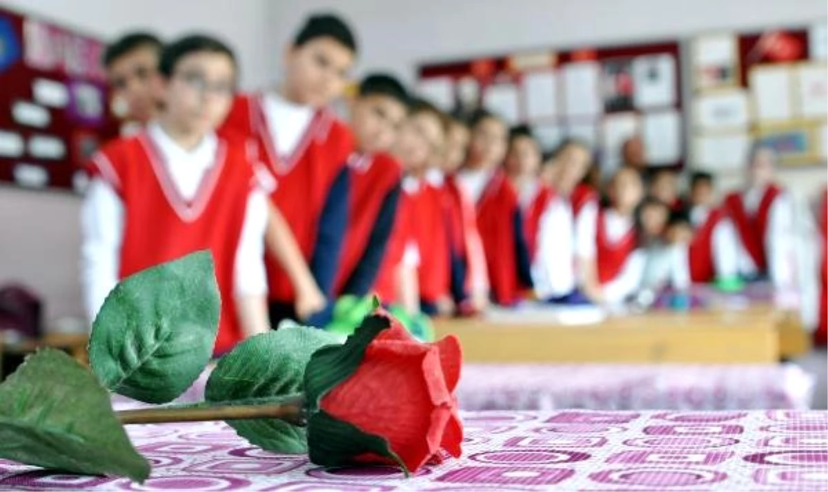 Gölette Boğulan Kuzenlerin Sınıflarında Yas