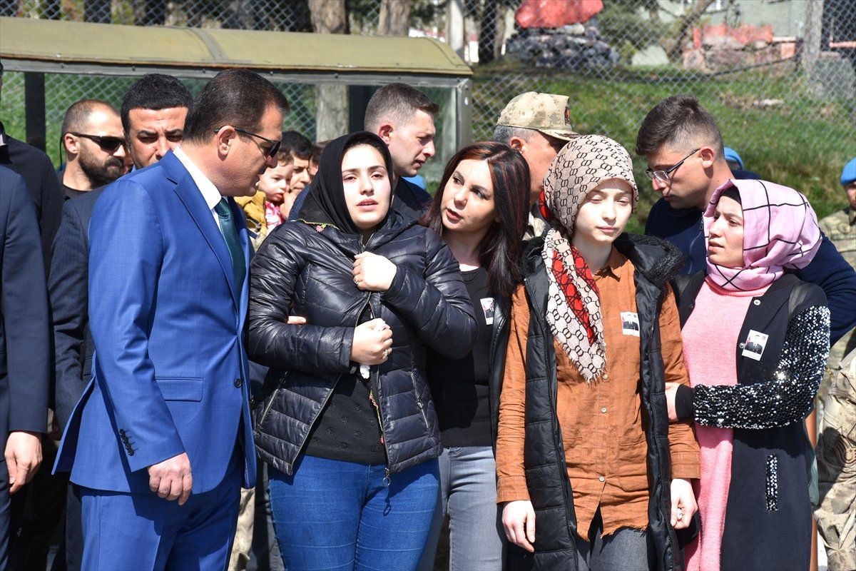 Hakkari\'de Şehit Asker İçin Tören