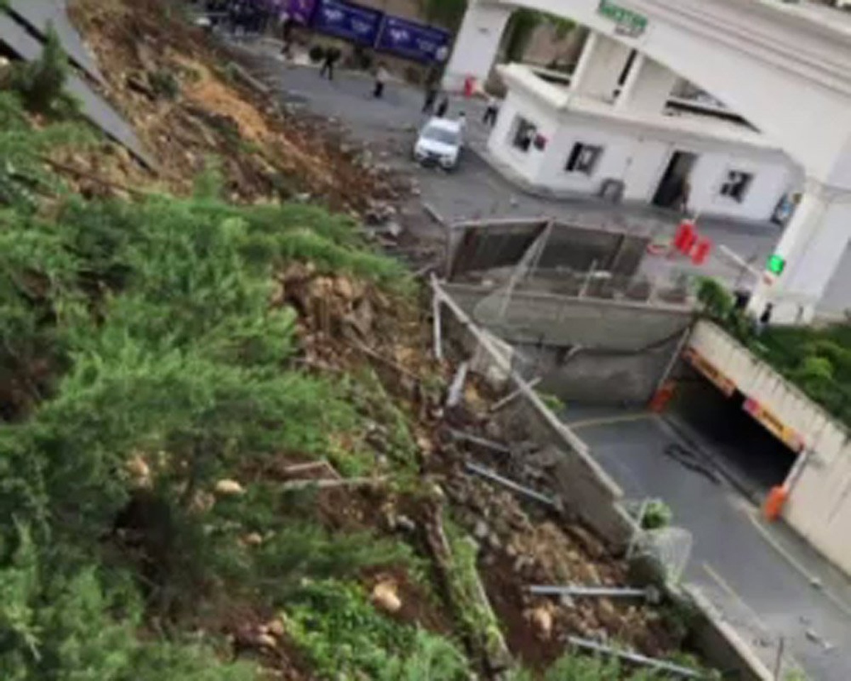 İstanbul Valisinden Çöken İstinat Duvarıyla İlgili Açıklama