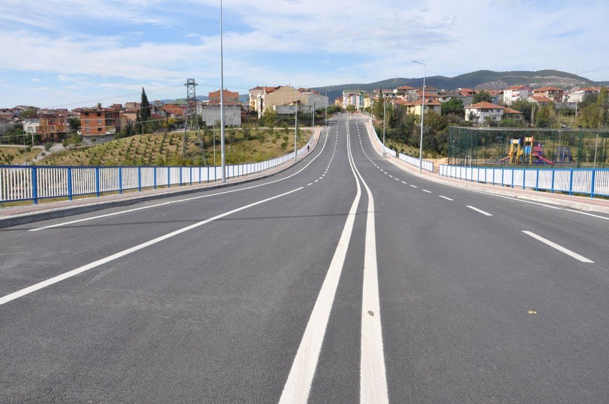 İzmit ve Kandıra Yolları Modernleşiyor