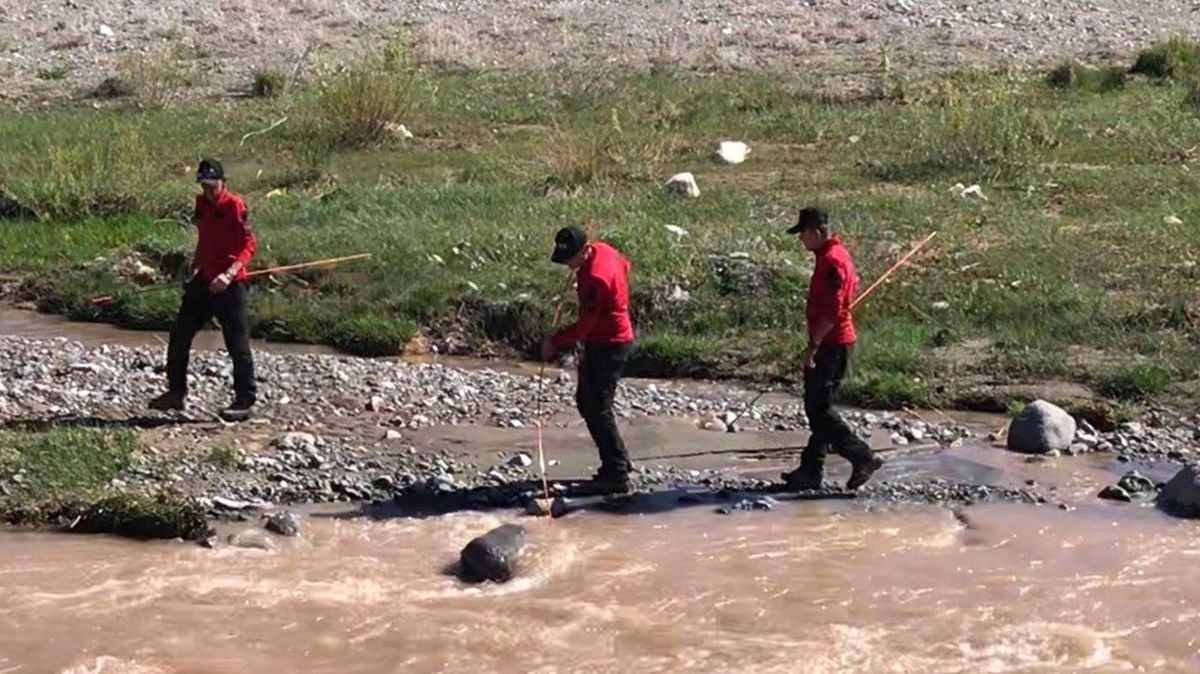 Kars\'ta Kayıp 3 Yaşındaki Nurcan\'ı Arama Çalışmalarına Devam Ediliyor