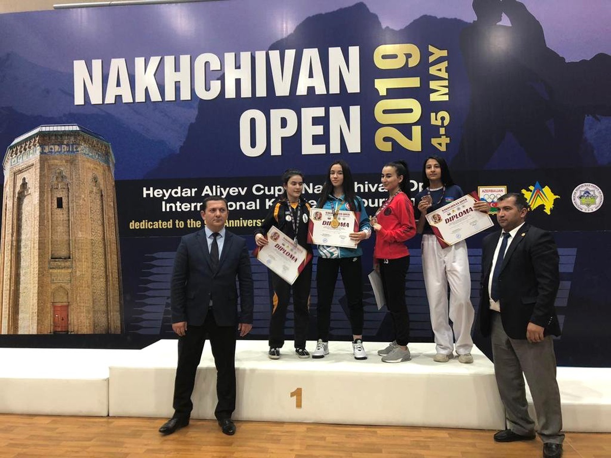 Kartepeli Aysima Yüzleri Güldürüyor