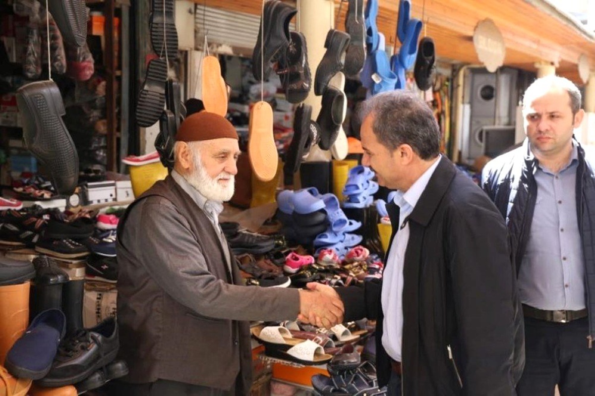 Kılınç, Esnaflarla Bir Araya Geldi