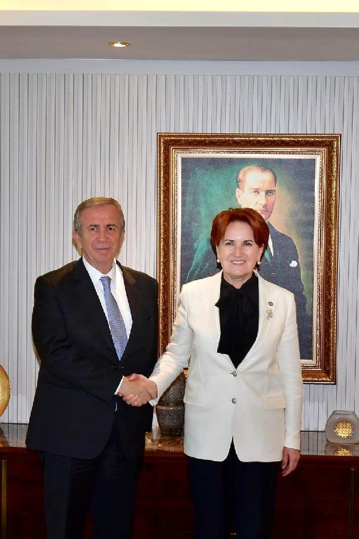 Mansur Yavaş\'tan Akşener\'e Ziyaret