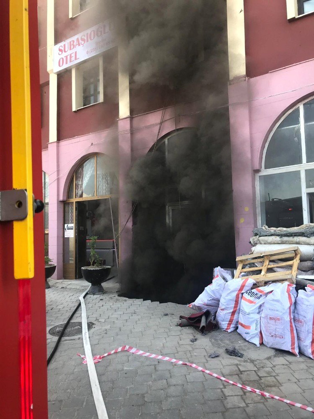 Otel Tadilatında Isınma Kazanı Alev Aldı