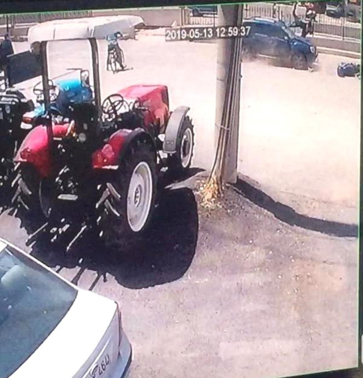 Otomobilin Çarptığı Motosikletin Sürücüsü Öldü