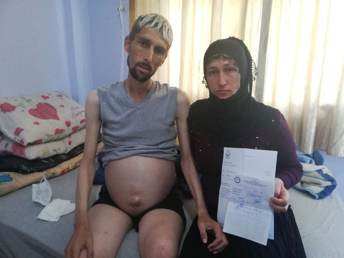 \'Pecoma Kanseri\' Genç Adamın Göz Yaşları