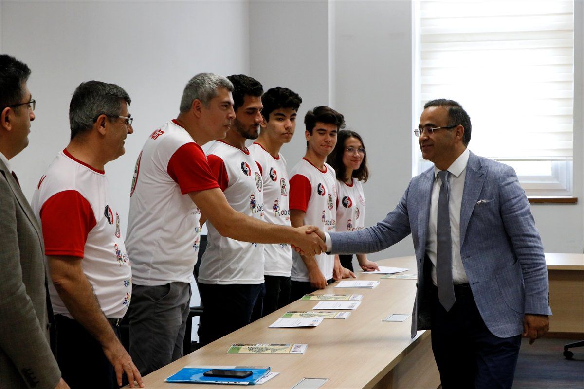 Robot Olimpiyatında Türkiye\'yi Temsil Edecekler