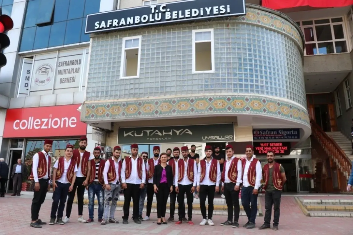 Sahte Davulcuların Para Toplaması Tanıtım Kartları ile Engellenecek