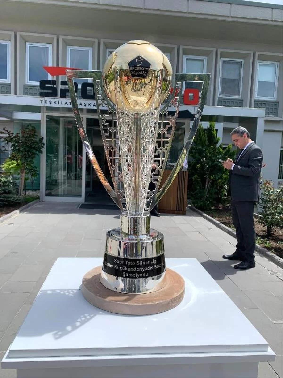 Süper Lig Şampiyonluk Kupasının Tanıtımı Yapıldı