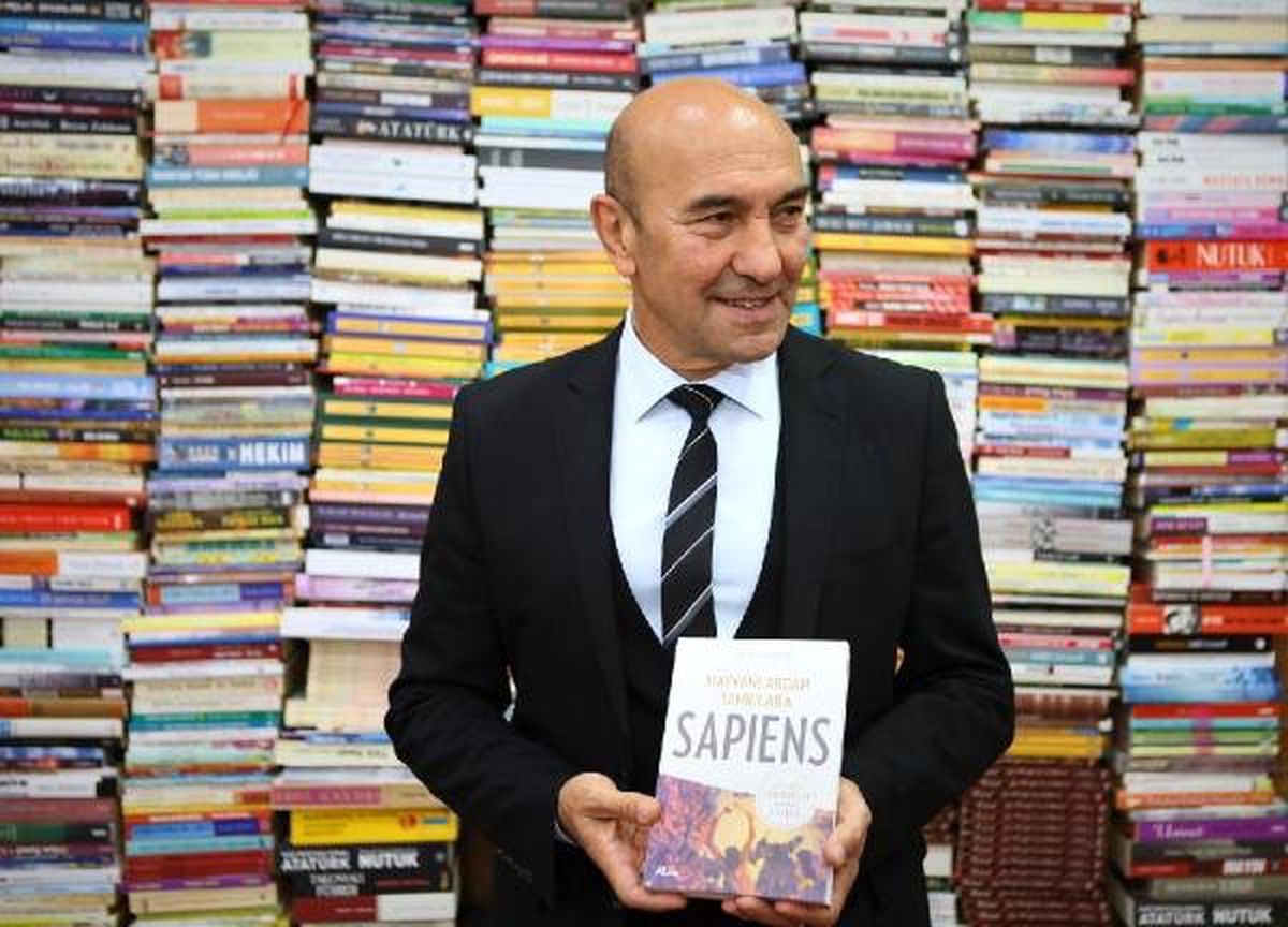 Tebrik Çiçeği Yerine 10 Bin Kitap Toplandı