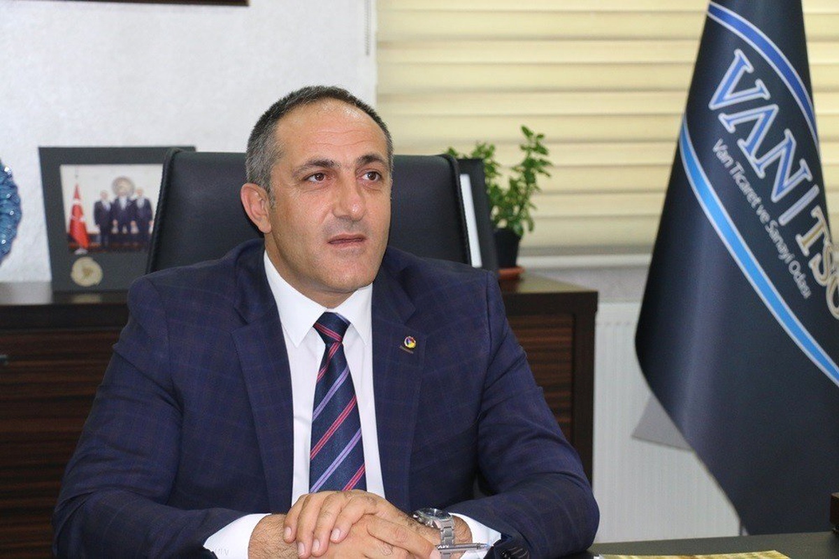 Yasin Ertürk: "Van Her Zaman Cazibe Merkezi Olmuştur"