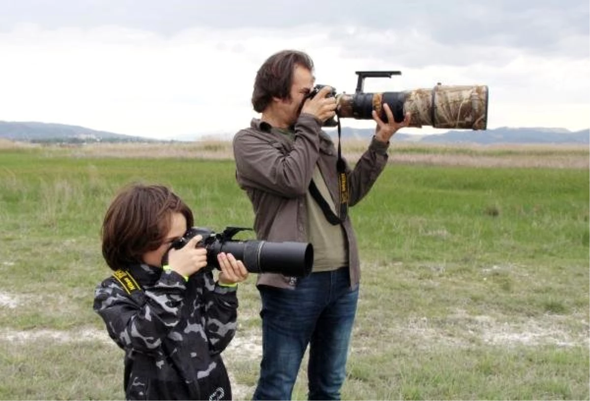 9 Yaşındaki Arda Babasına Özenip Kuş Fotoğrafçısı Oldu