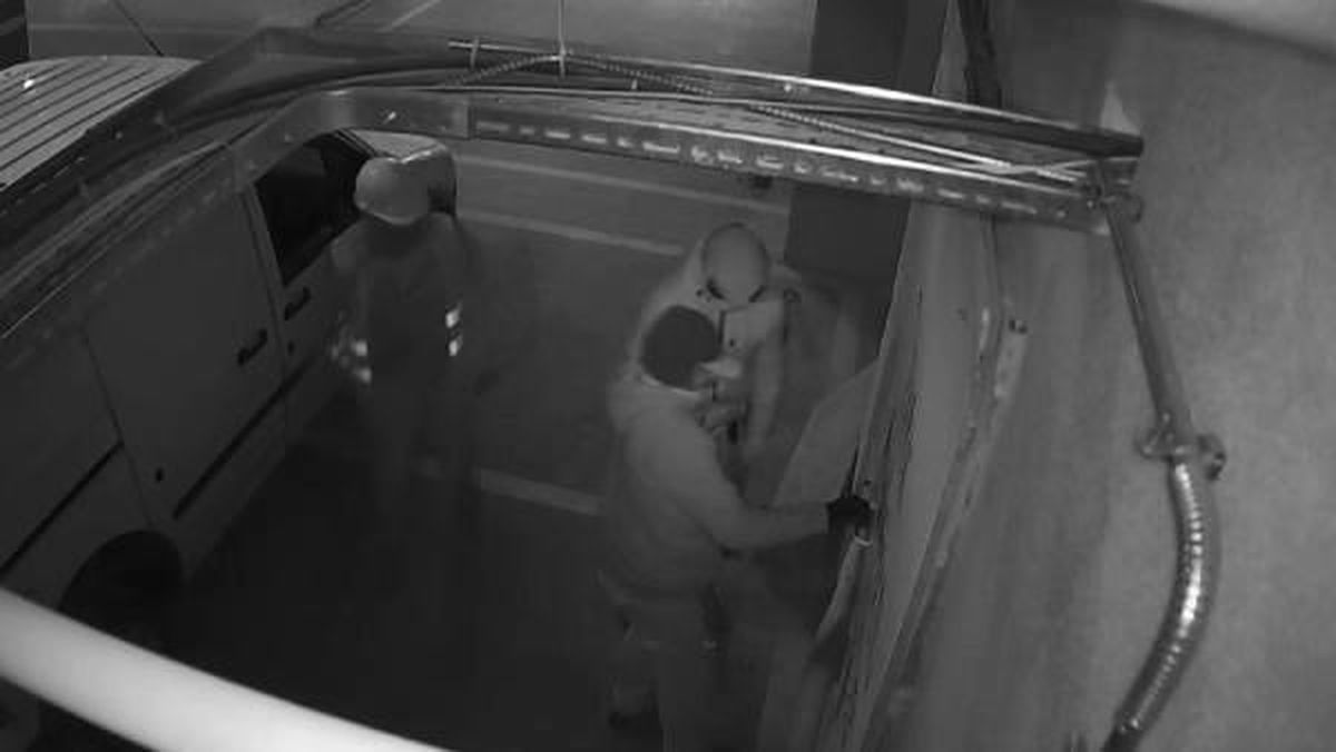 Asansör Tamircisi" Gibi Geldikleri Sitede Hırsızlık Yaptılar