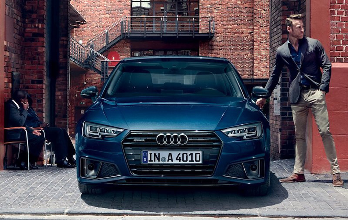 Audi\'nin En Çok Satan Modeli Audi A4 25 Yaşında