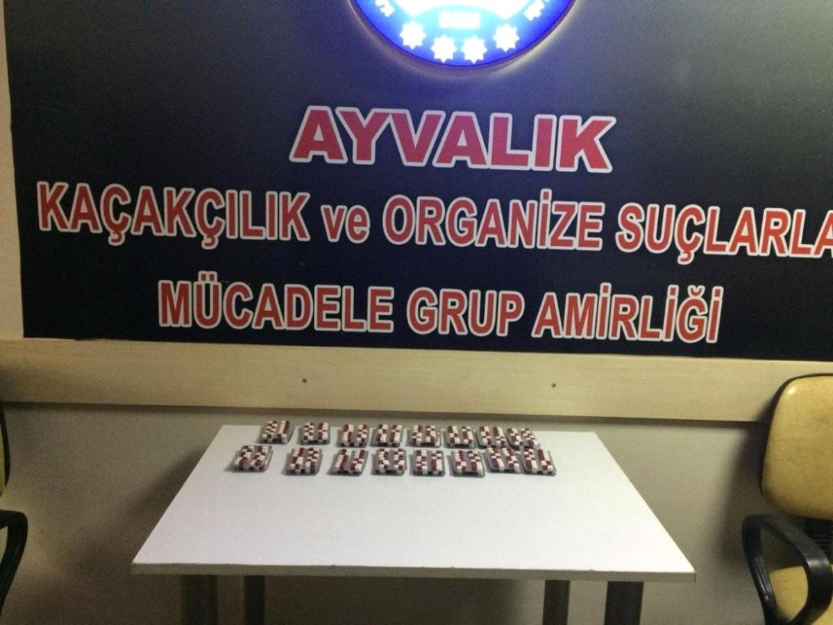 Ayvalık\'ta Polisten Zehir Tacirlerine Şok Baskın