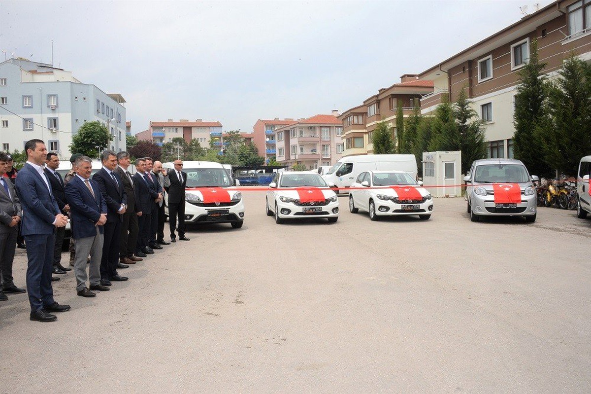Balıkesir Polisi\'ne 6 Yeni Hizmet Aracı