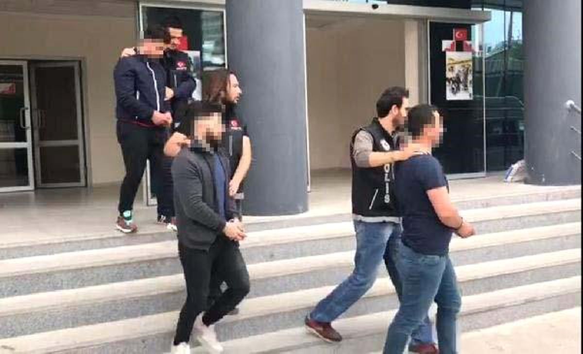 Bursa\'da Yeşil Reçeteye Tabi 100 Bin Kaçak İlaç Ele Geçirildi