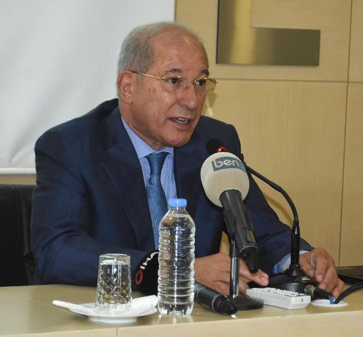 Büyükelçi Üzümcü, Sivil Toplumun Önemini Anlattı