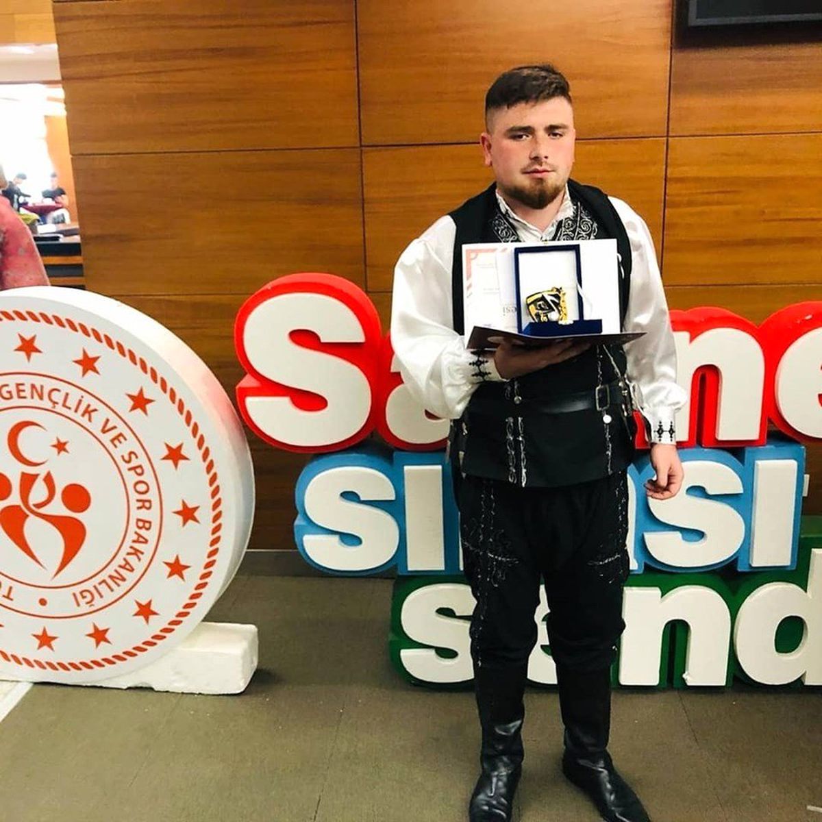 Düzce Üniversitesi Öğrencisi Türkiye Birincisi Oldu