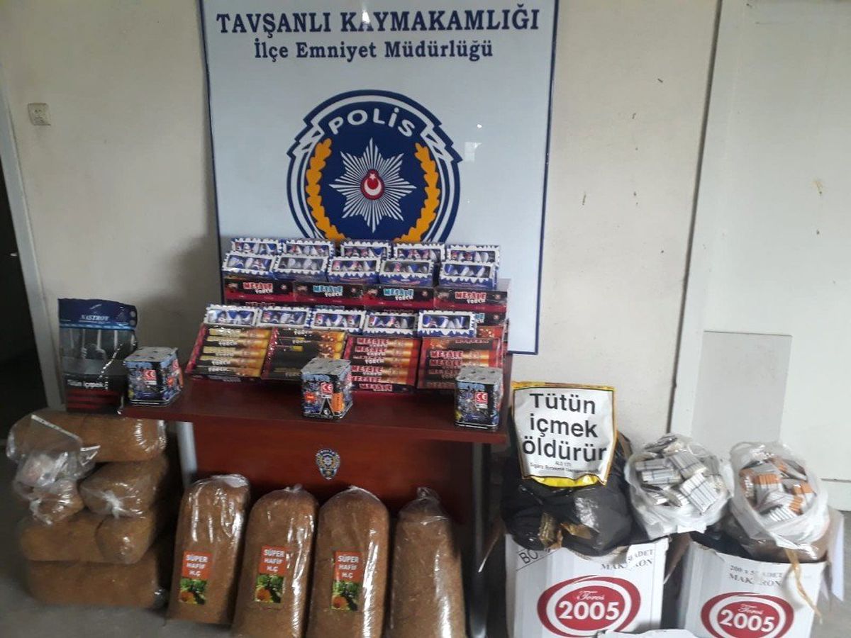 Emniyet Müdürlüğü Ekipleri Kaçak Tütüne Geçit Vermiyor
