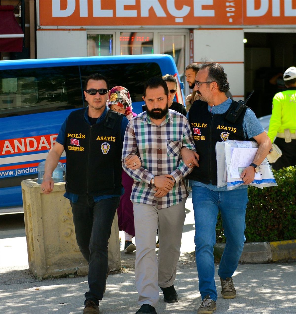 Eskişehir\'de Dolandırıcılık Operasyonu