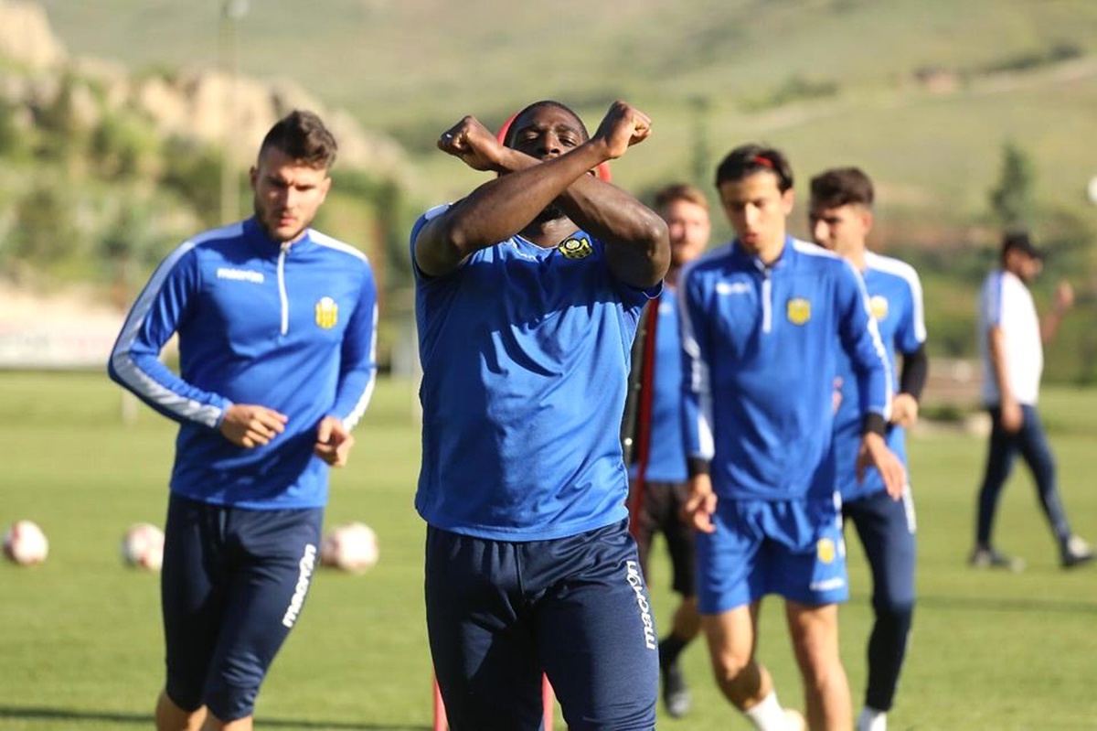 Evkur Yeni Malatyaspor\'da Antalyaspor Maçı Hazırlıkları Sürüyor