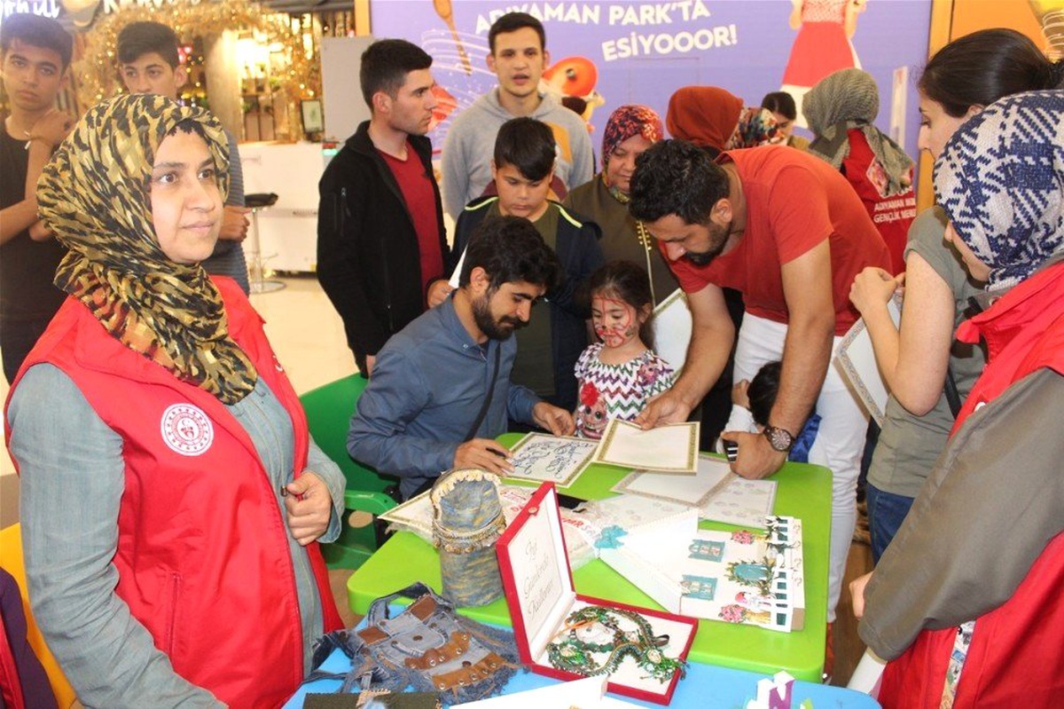 Gençler Sosyal Medyadan Sosyal Meydana İndi