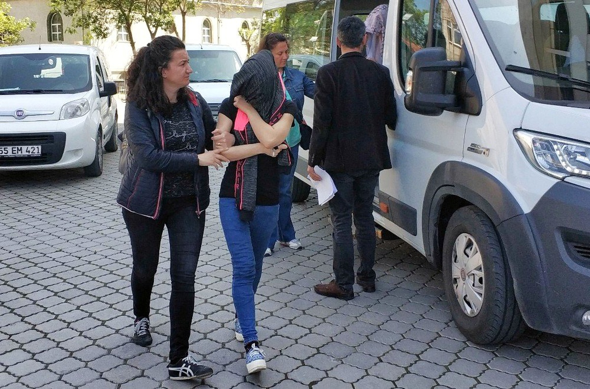 Hırsızlık Suçundan Hapis Cezaları Bulunan Anne-kız Yakalandı