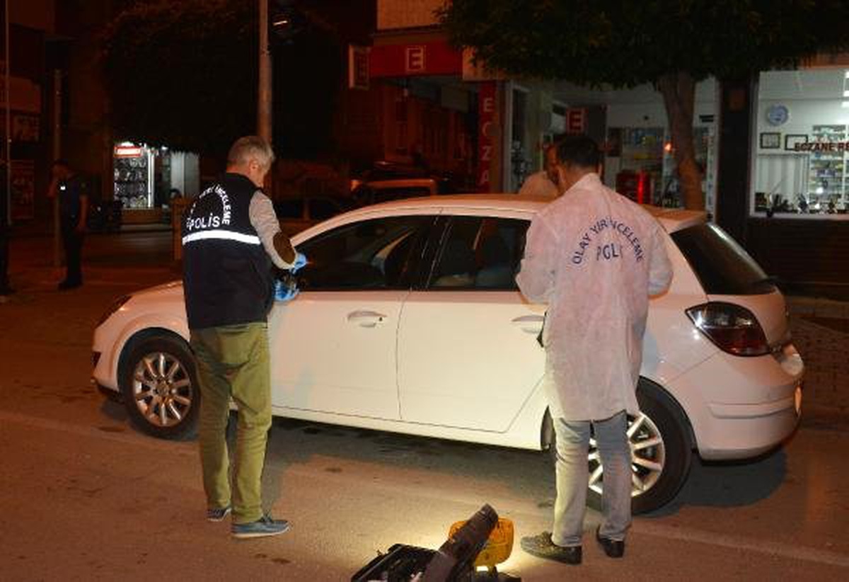 Hırsızlık Şüphelisi, Otomobilde Suçüstü Yakalandı