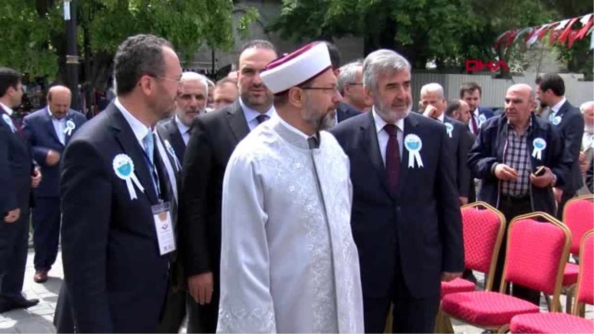 İstanbul- 38. Dini Yayınlar Fuarı\'nın Açılışını Diyanet İşleri Başkanı Erbaş Yaptı