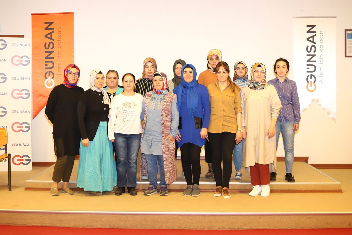 Kadın Elektrikçiler Eğitimlere Başladı