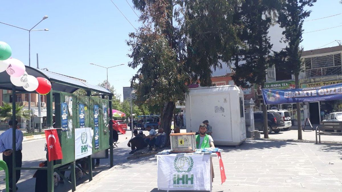 Kahta İhh Ramazan Bağış Standı Açtı