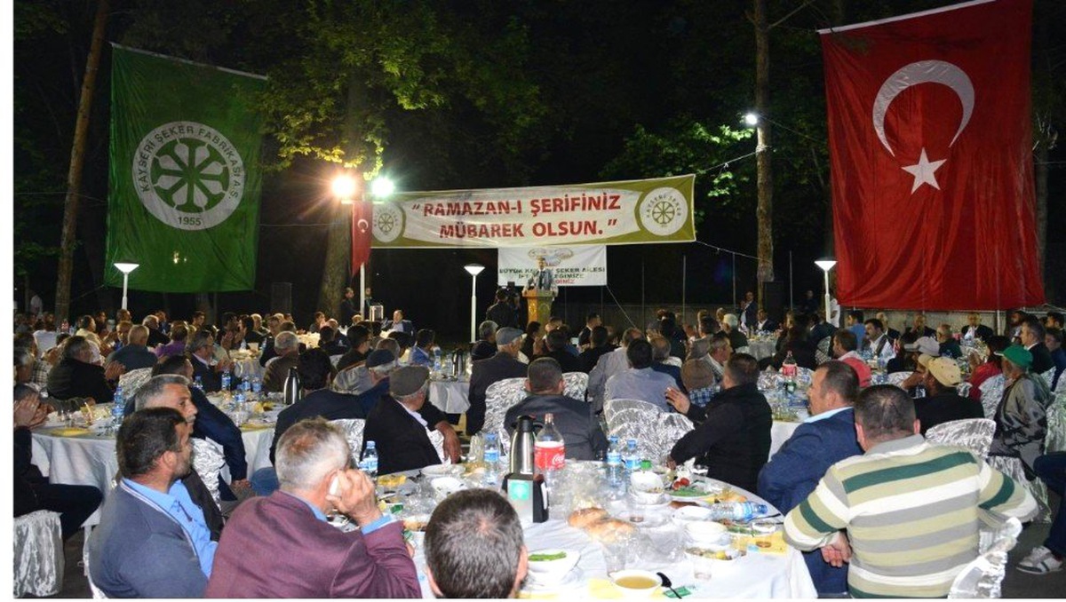 Kayseri Şeker, Çiftçi Günü\'nde Turhal Bölge Çiftçileri ile Bir Araya Geldi