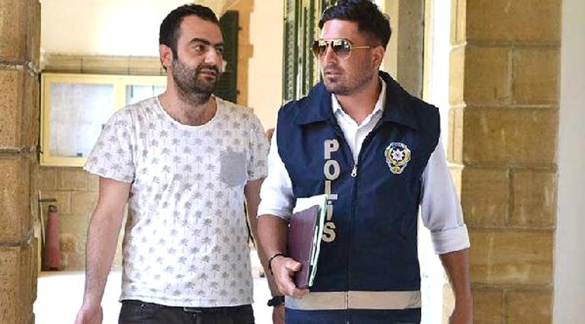 KKTC\'de Kumar Parası Bulamayan Eşini Darp Eden Adam Tutuklandı
