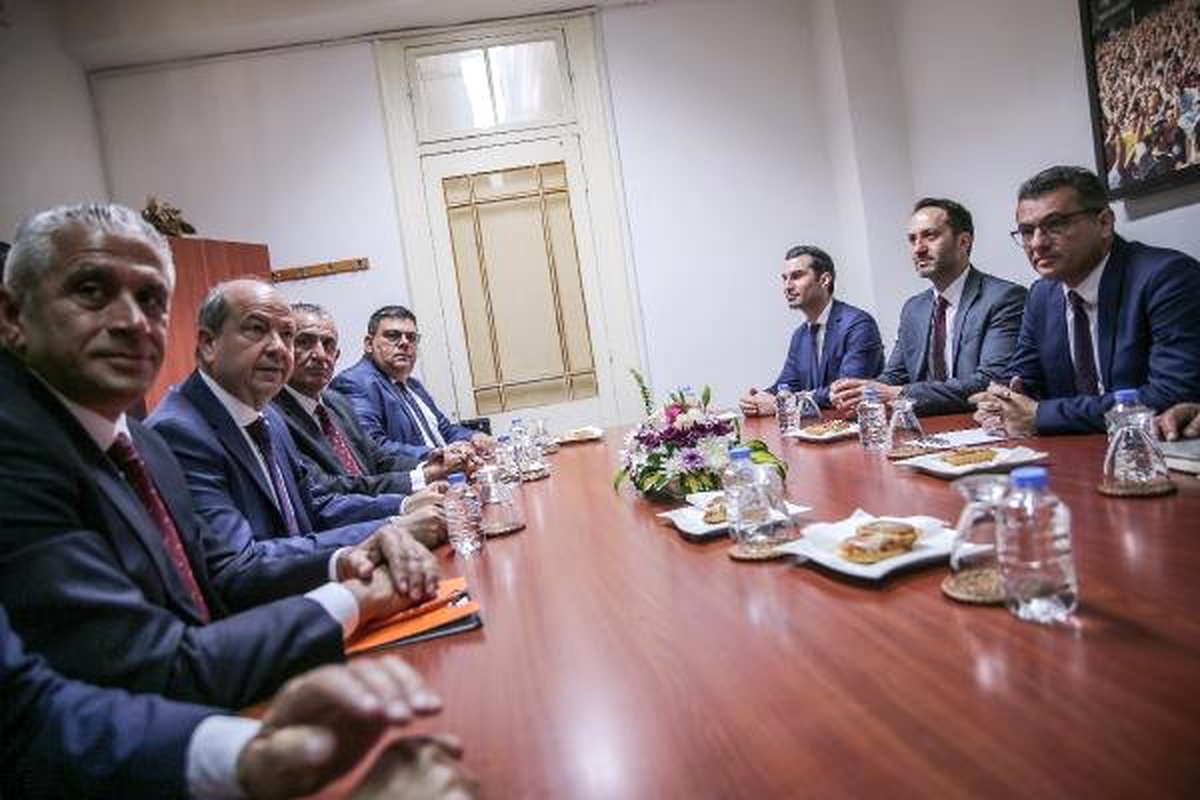 KKTC\'de Ubp Genel Başkanı Ersin Tatar, Koalisyon Görüşmelerine Başladı