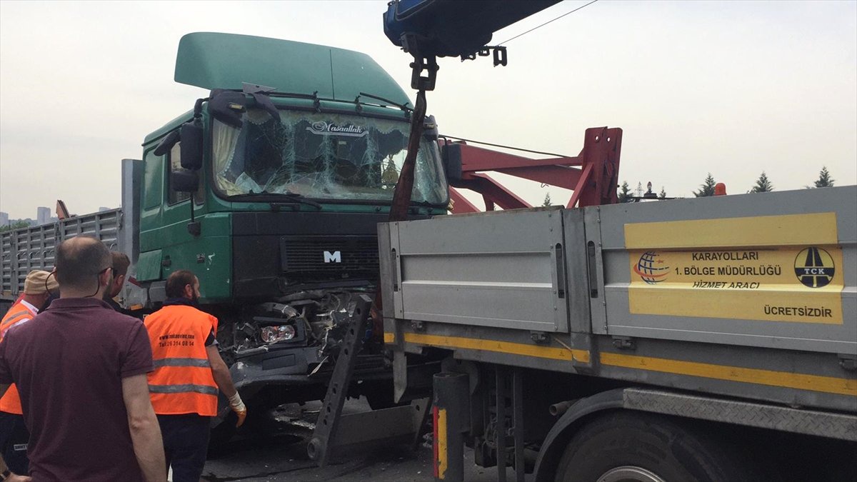 Kocaeli\'de Zincirleme Trafik Kazası