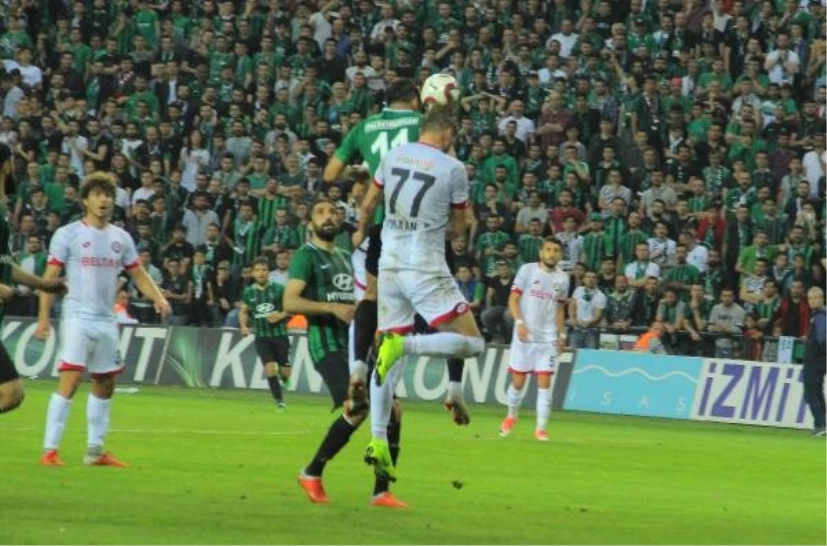 Kocaelispor - Yeni Çorumspor: 0-3