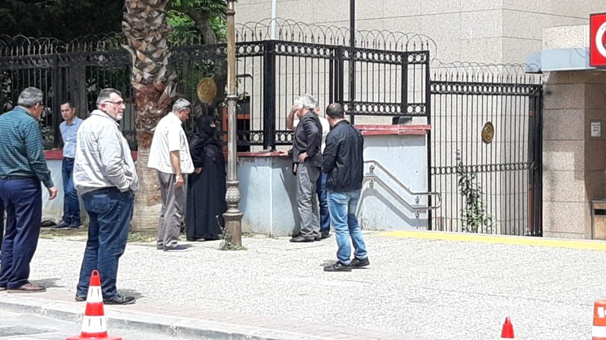 Korkunç Siyanür Olayında Ailenin Yakınları Gözyaşlarına Boğuldu