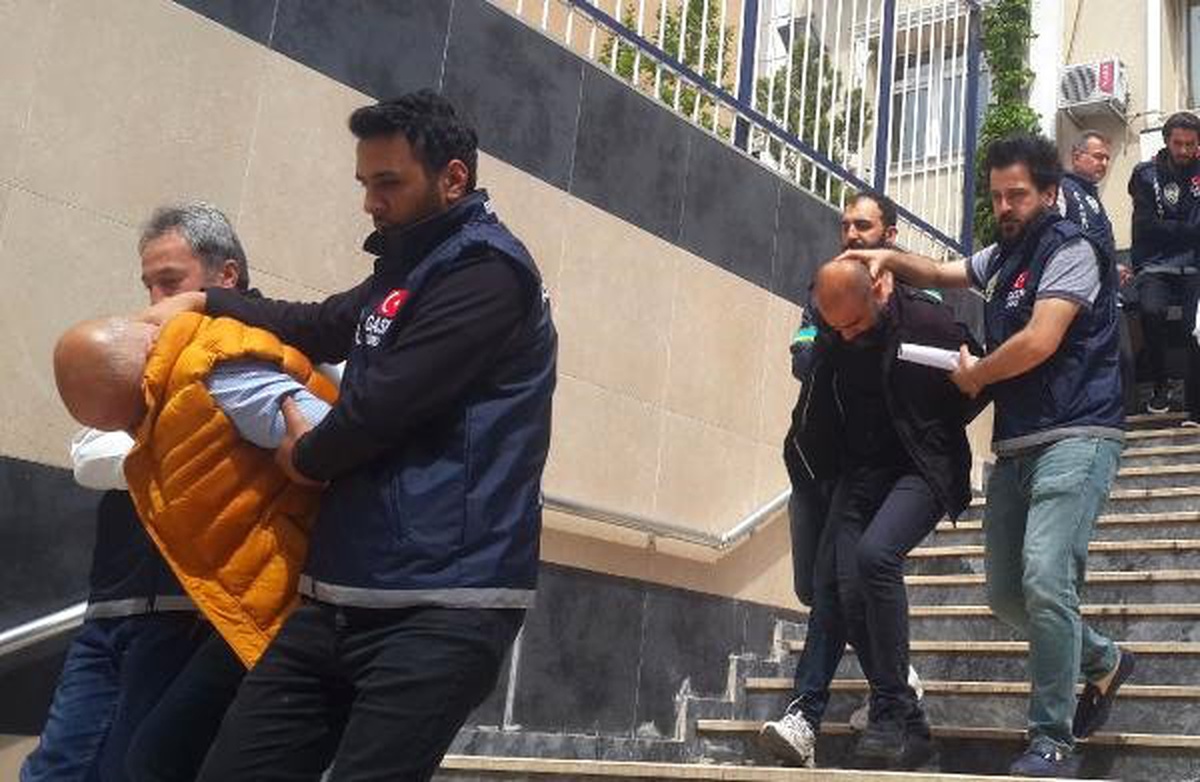 Kuyumcunun Arkalarından Ateş Ettiği O Soyguncular Yakalandı