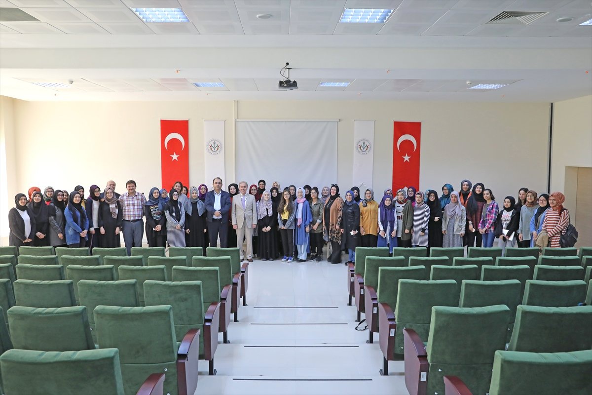Lise Öğrencileri Ksbü\'yü Ziyaret Etti
