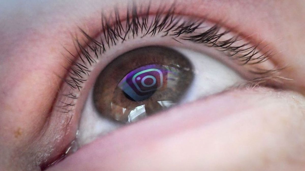 Malezya\'da 16 Yaşındaki Bir Genç Instagram\'da Düzenlediği Anket Sonrası İntihar Etti