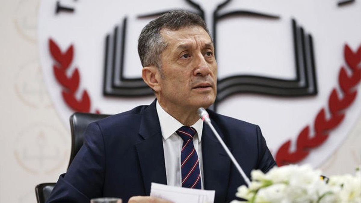 Milli Eğitim Bakanı, Okullar İçin Yeni Yaz Tatili Uygulamasını Duyurdu