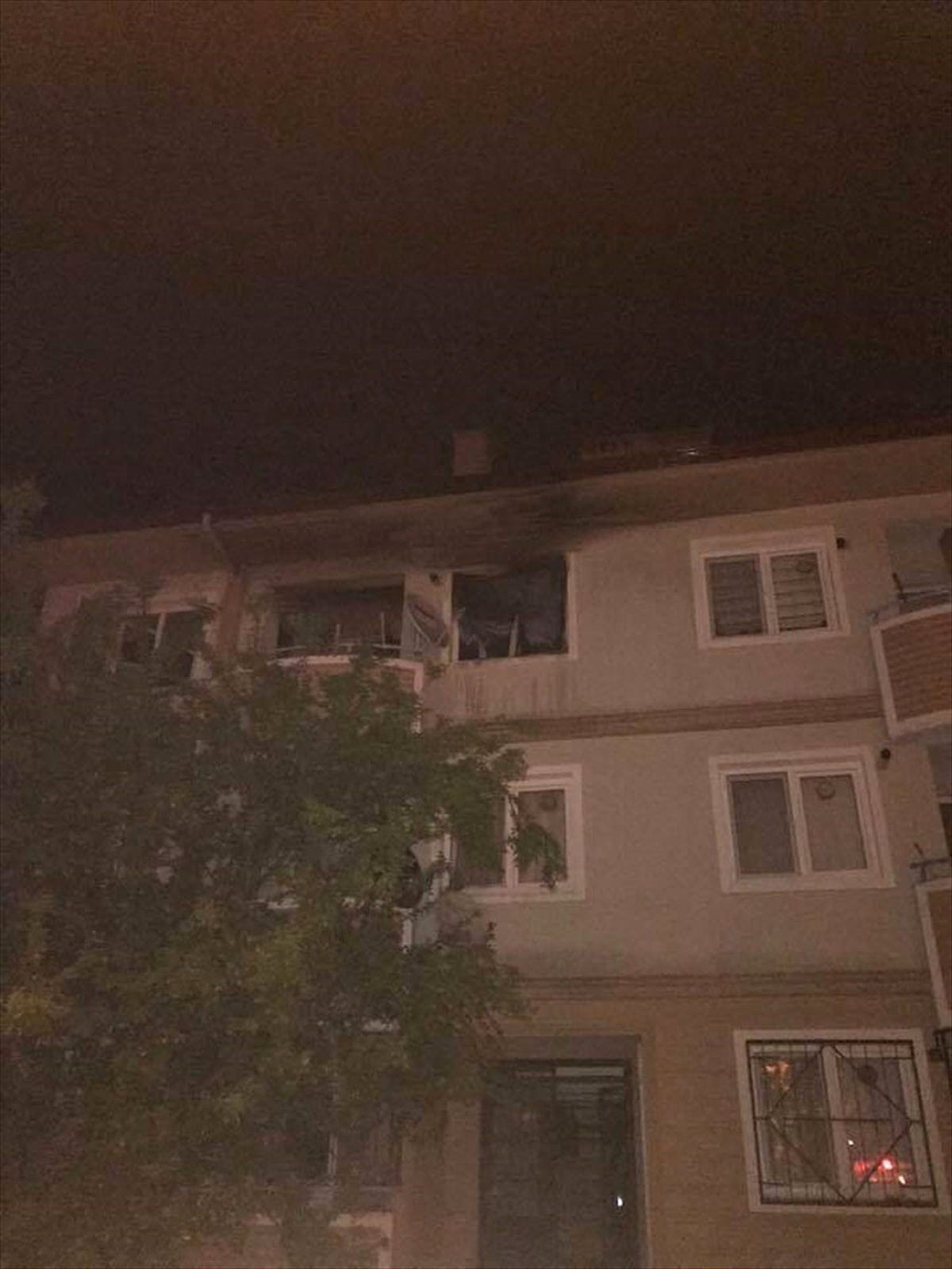 Patlayan Buzdolabı Yangına Neden Oldu
