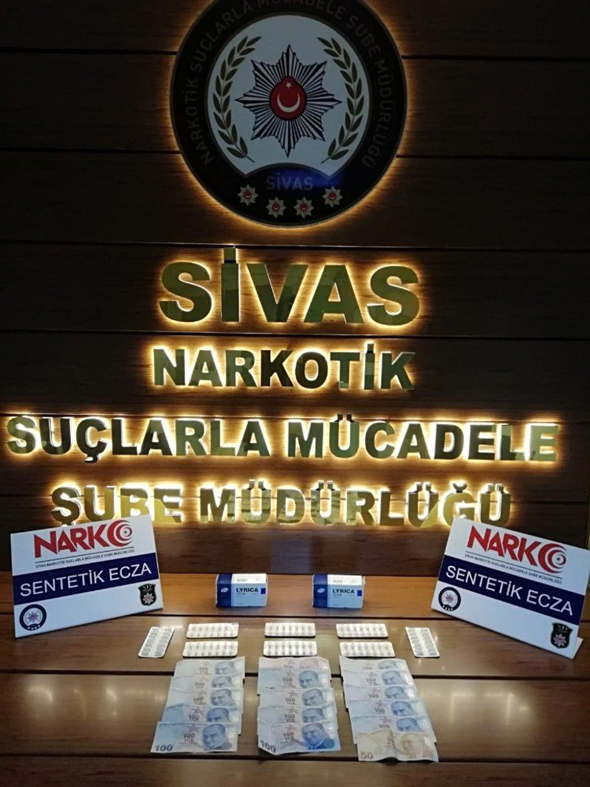 Sivas\'ta 4 Uyuşturucu Tutuklaması