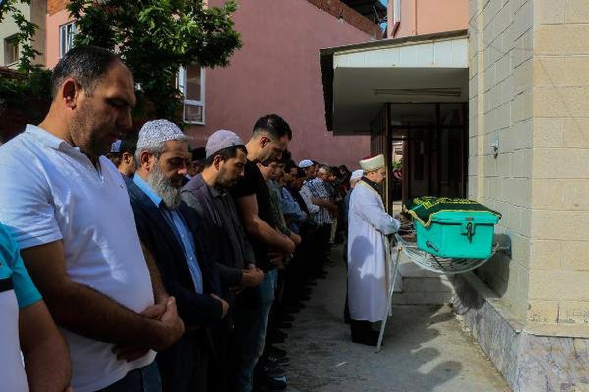 Sondaj Kuyusuna Düşüp Ölen 4 Yaşındaki Mehmet Toprağa Verildi