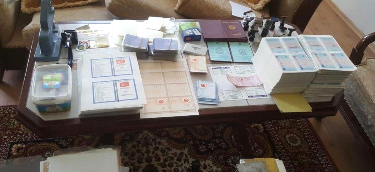 Suç Örgütü Üyelerine Sahte Belge Hazırlayan Şahıs Bahçelievler\'de Yakalandı